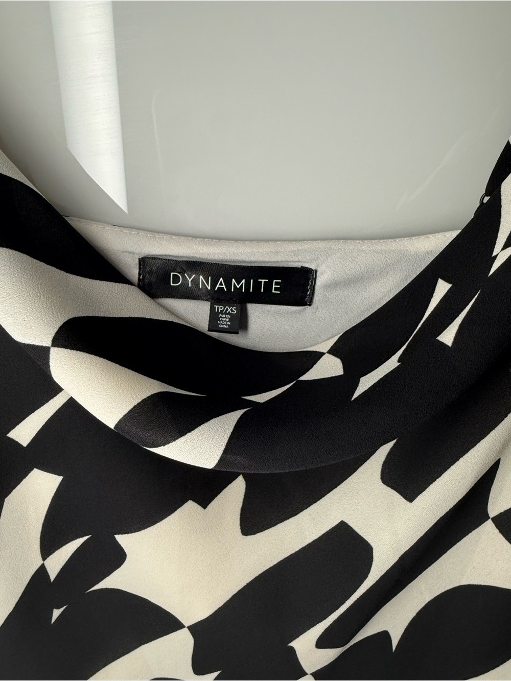 Dynamite Black and Cream Abstract Slip Mini Dress - Picture 4 of 7